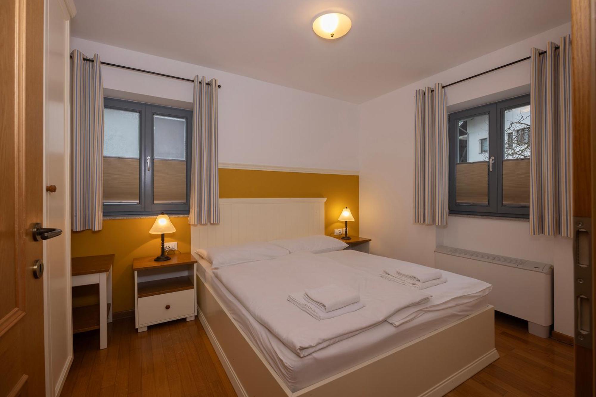 Lakeside Apartments Bled Room photo